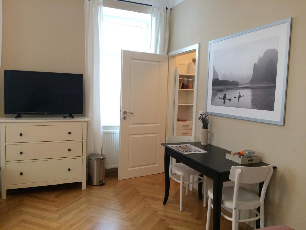 Studio U Parkplatz, Zentrale Ruhelage Neben Grunoase Vienna